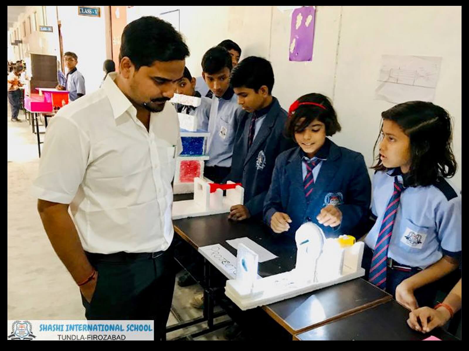 Shashi International School – Best School In Tundla