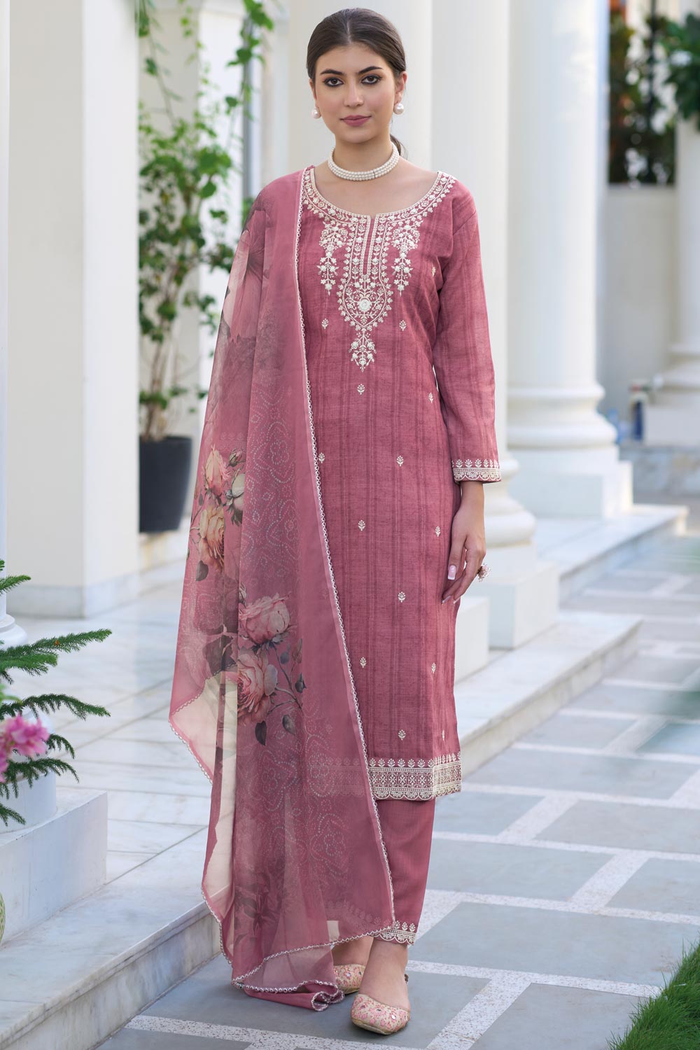 Make A Statement With A Gorgeous Anarkali Dress From Like A Diva