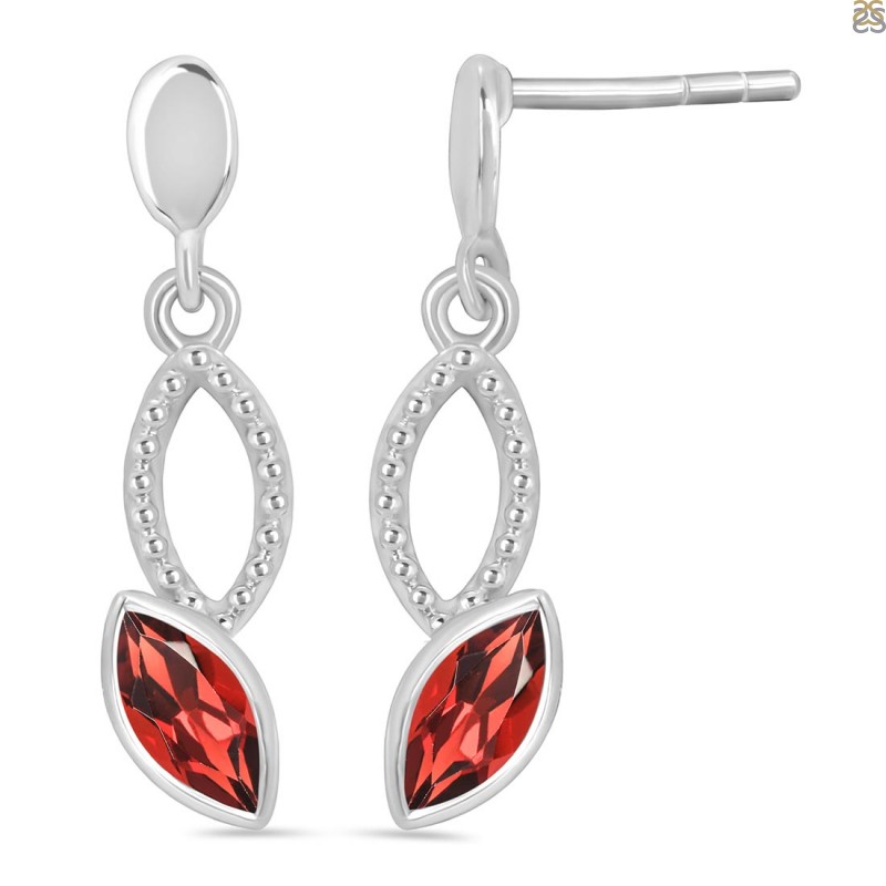 Choose Garnet Jewelry With Original Patterns