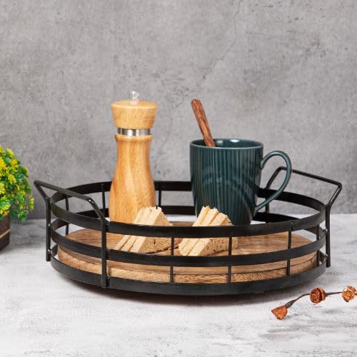 Elegant Wooden Lazy Susan On A Dining Table – Cozy Dining Room Decor