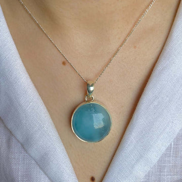 Ocean's Serenity: Captivating Aquamarine Jewelry