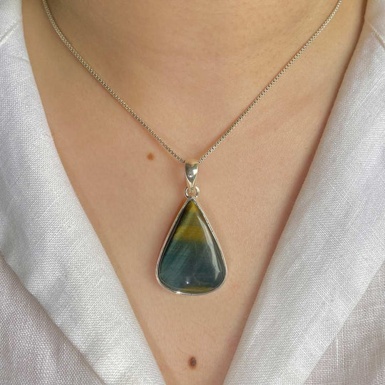 Blue Tiger Eye Jewelry: A Mystical And Protective Gemstone