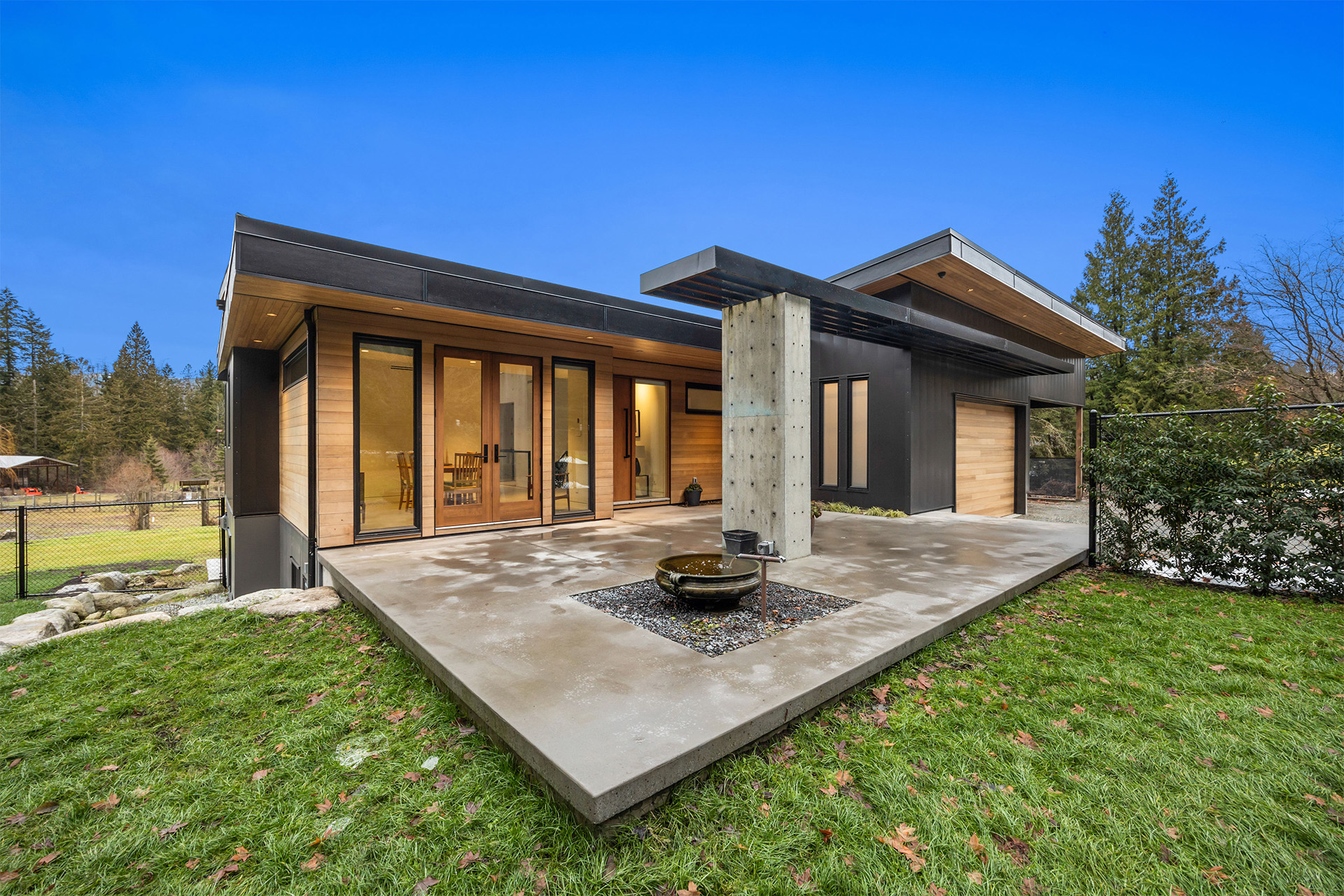Shelterridgebuilddesigninc : Custom Home In Langley