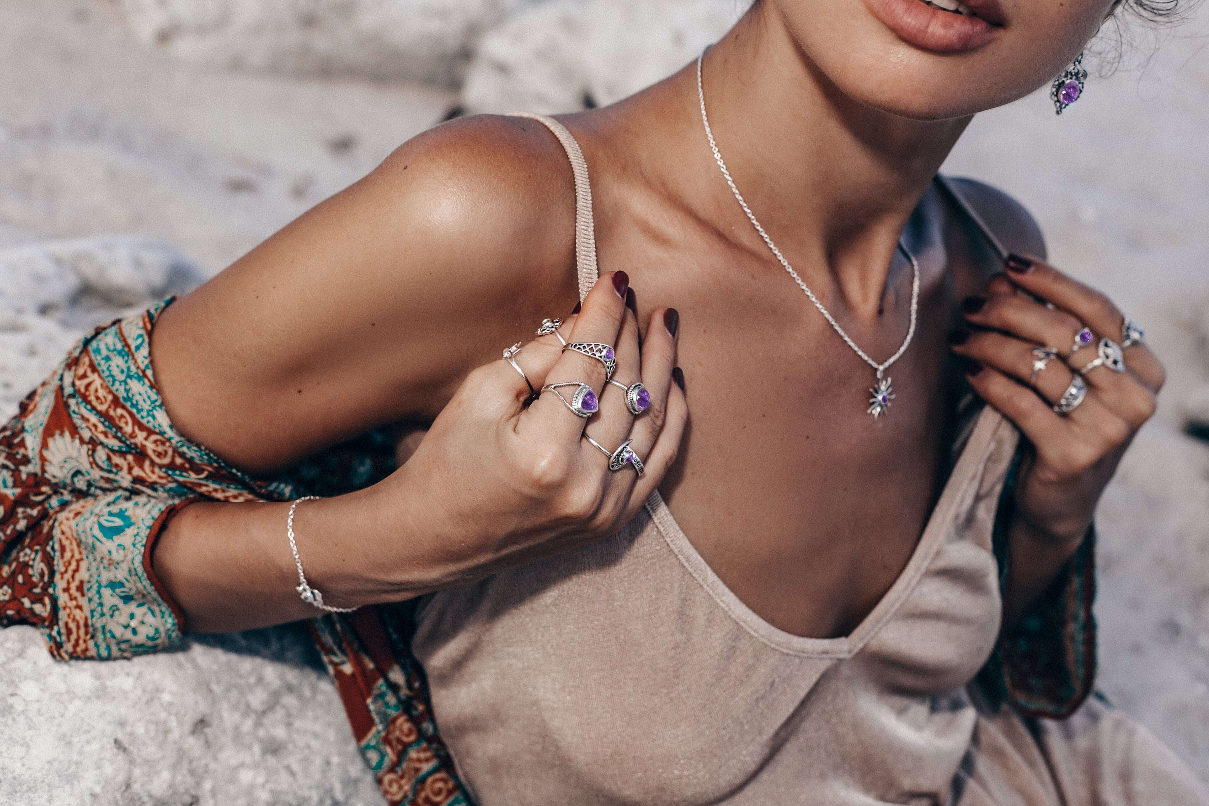 How To Make A Fashion Statement With A Charoite Ring