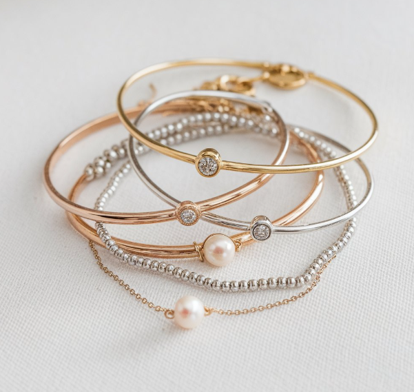 Buy Dainty Bracelets For An Elegant Touch - Vai Ra