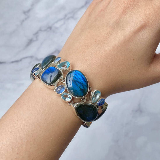 The Radiating Jewel: Digging Into The Magnificence Of Labradorite Jewelry