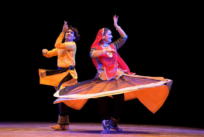 Kathak Dance Teacher Online | Mrunal Pawar