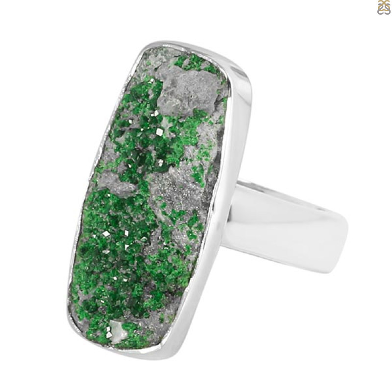 The Green Jewel: Uvarovite Splendor