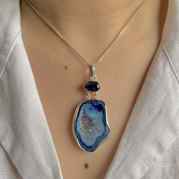 Mystical Blue: The Allure Of Agate