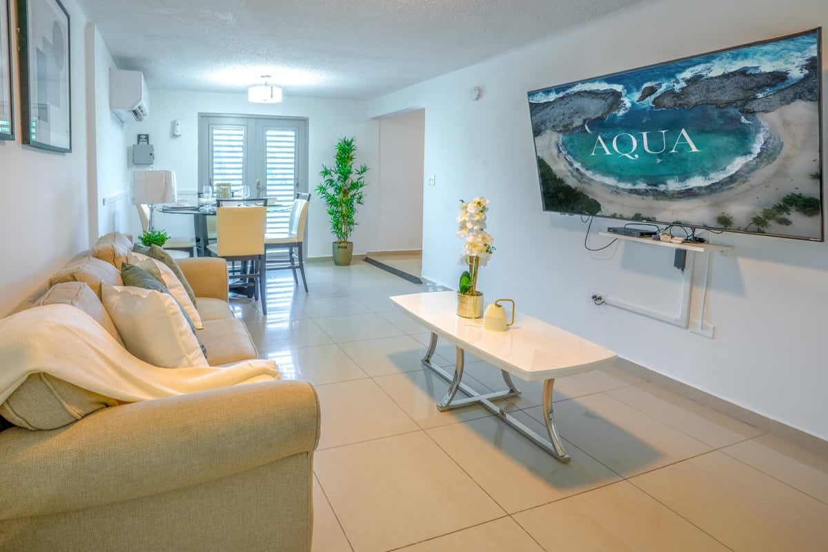Modern Vacation Rentals Dorado - Luxury Stays At Aqua Dorado