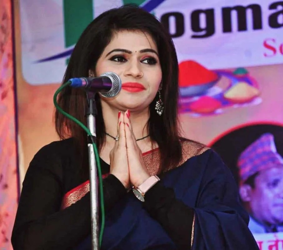 Book Kaviytri Gauri Mishra Contact Number - 8889977811