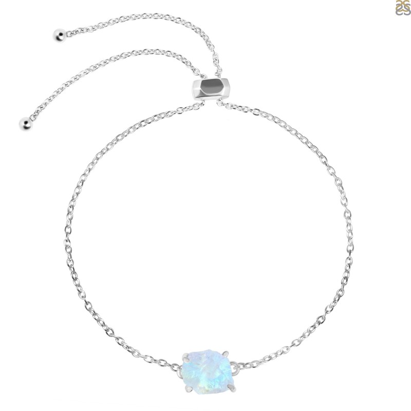 Attain Inner Peace With A Moonstone Bracelet
