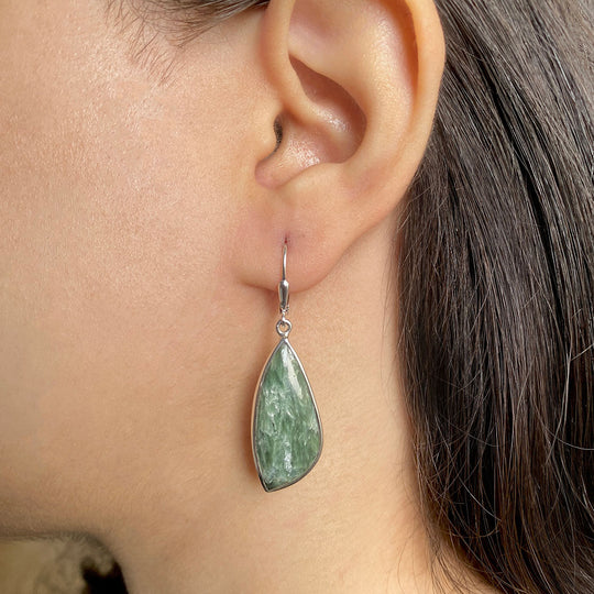 Everything You Need To Know About Serpentine Jewelry