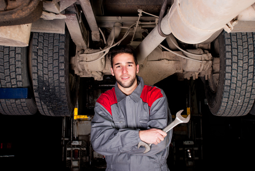 Lucky Truck Mechanic